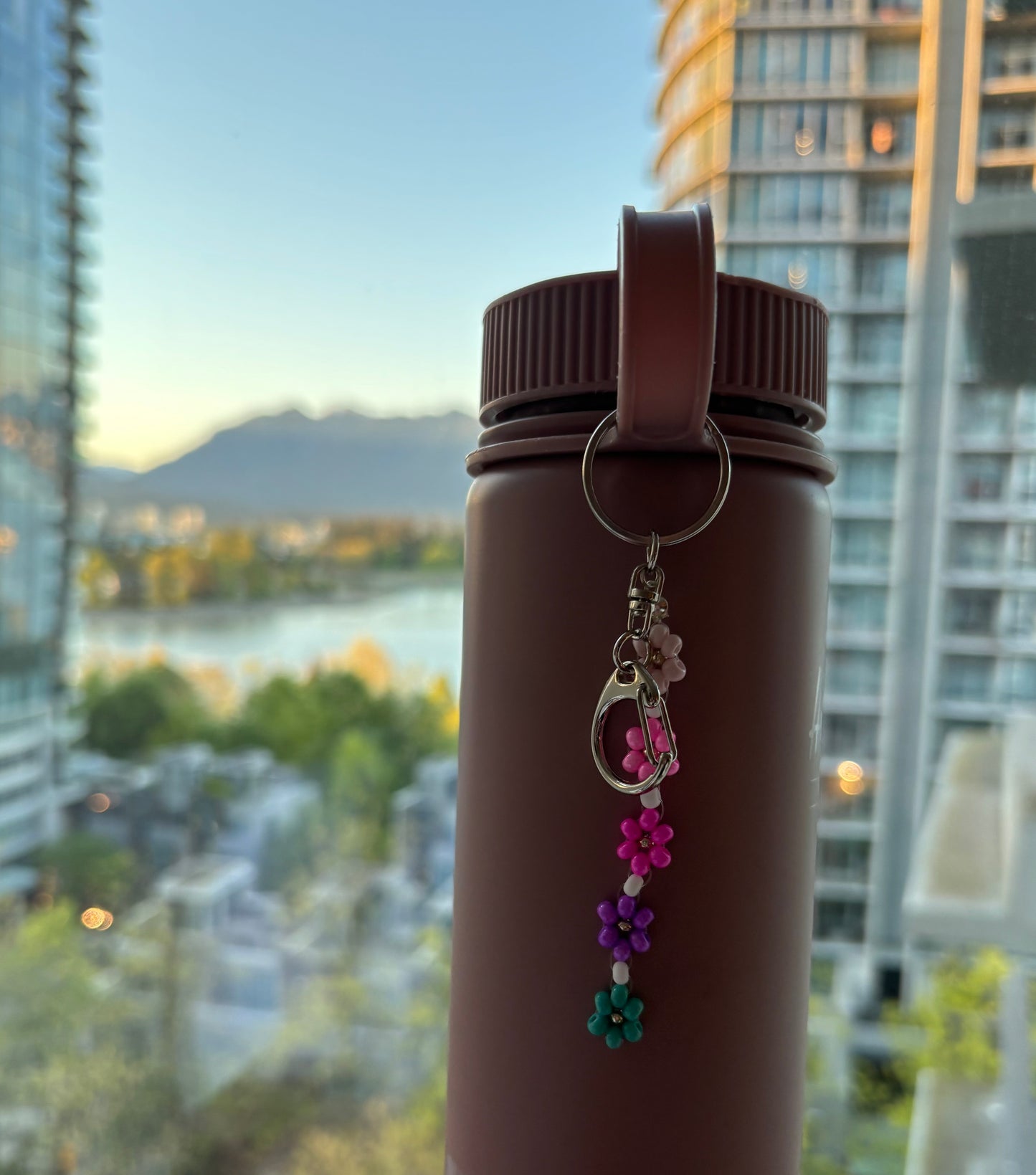 Daisy Flower Beaded Keychain